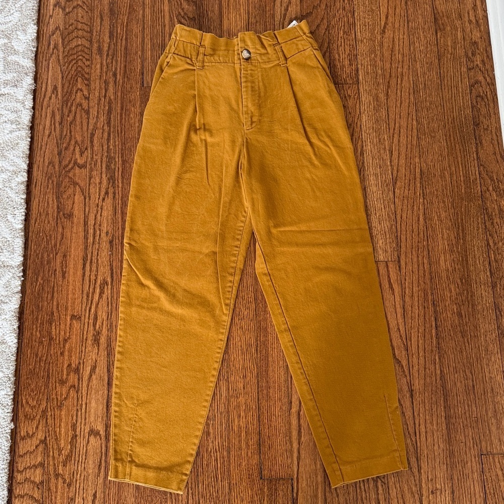 Zara Women’s Paperbag Pants in Mustard and Olive Bundle - Picture 2 of 9